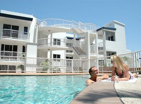 Aparthotel Ocean Vista On Alex Alexandra Headland Exterior foto