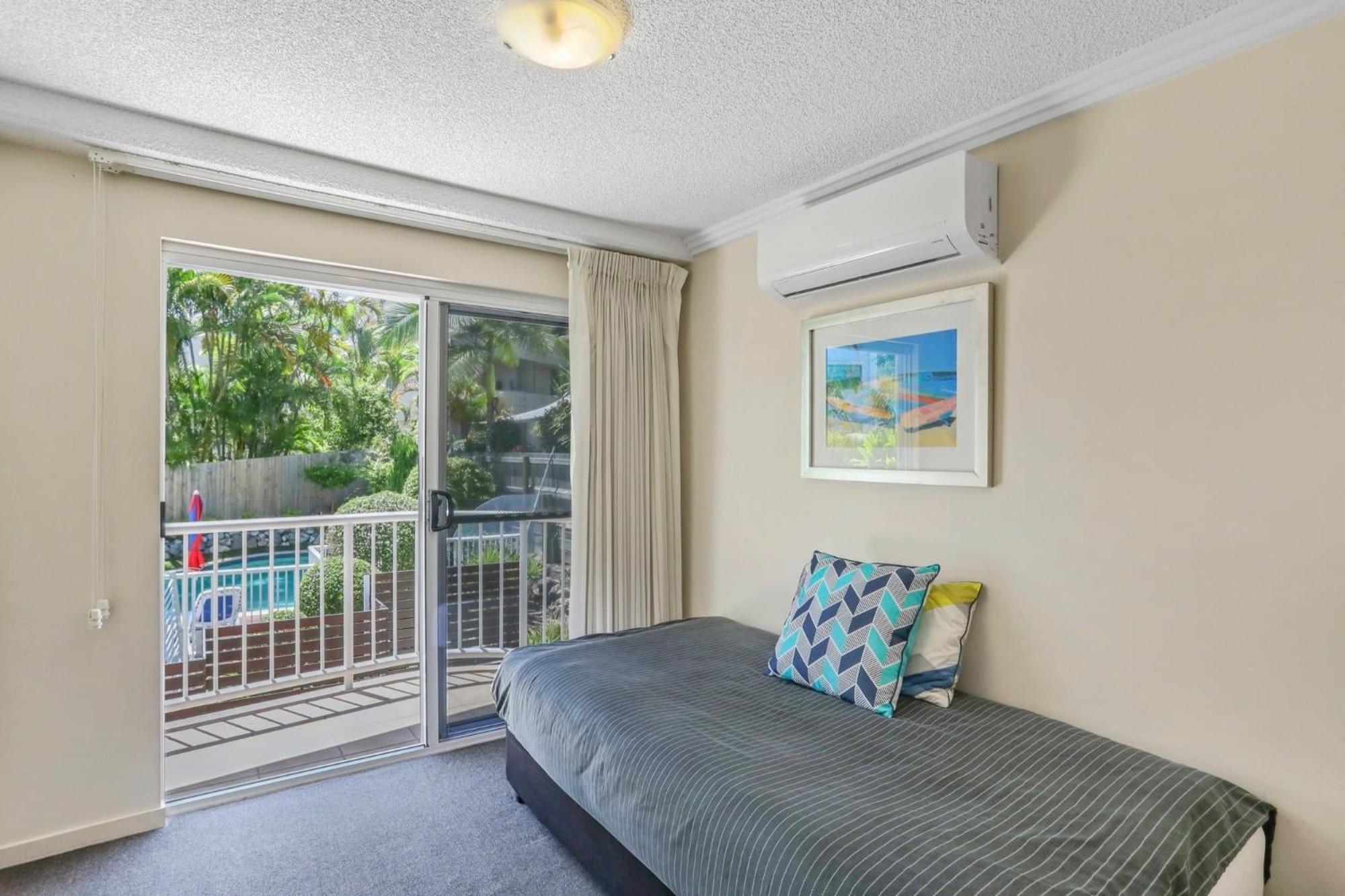Aparthotel Ocean Vista On Alex Alexandra Headland Exterior foto
