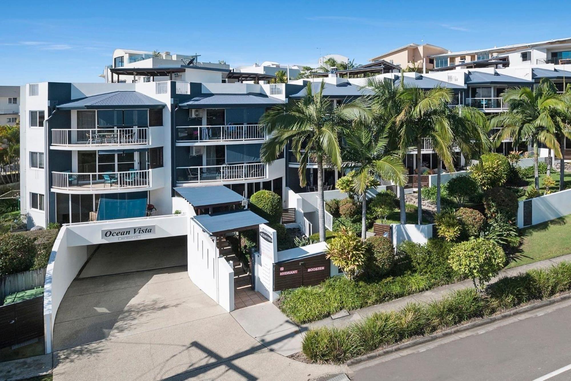 Aparthotel Ocean Vista On Alex Alexandra Headland Exterior foto