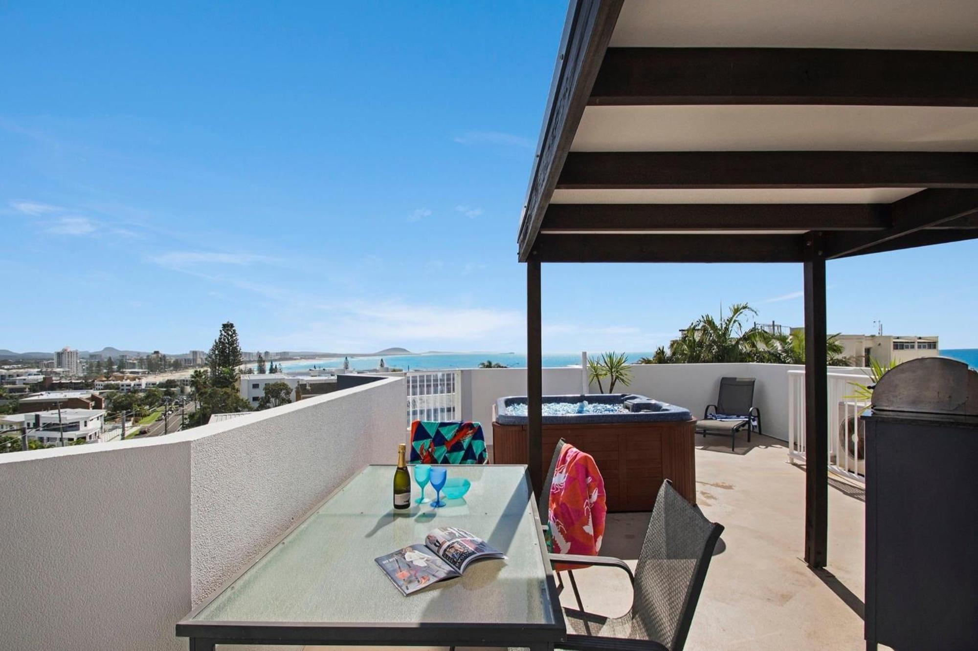 Aparthotel Ocean Vista On Alex Alexandra Headland Exterior foto