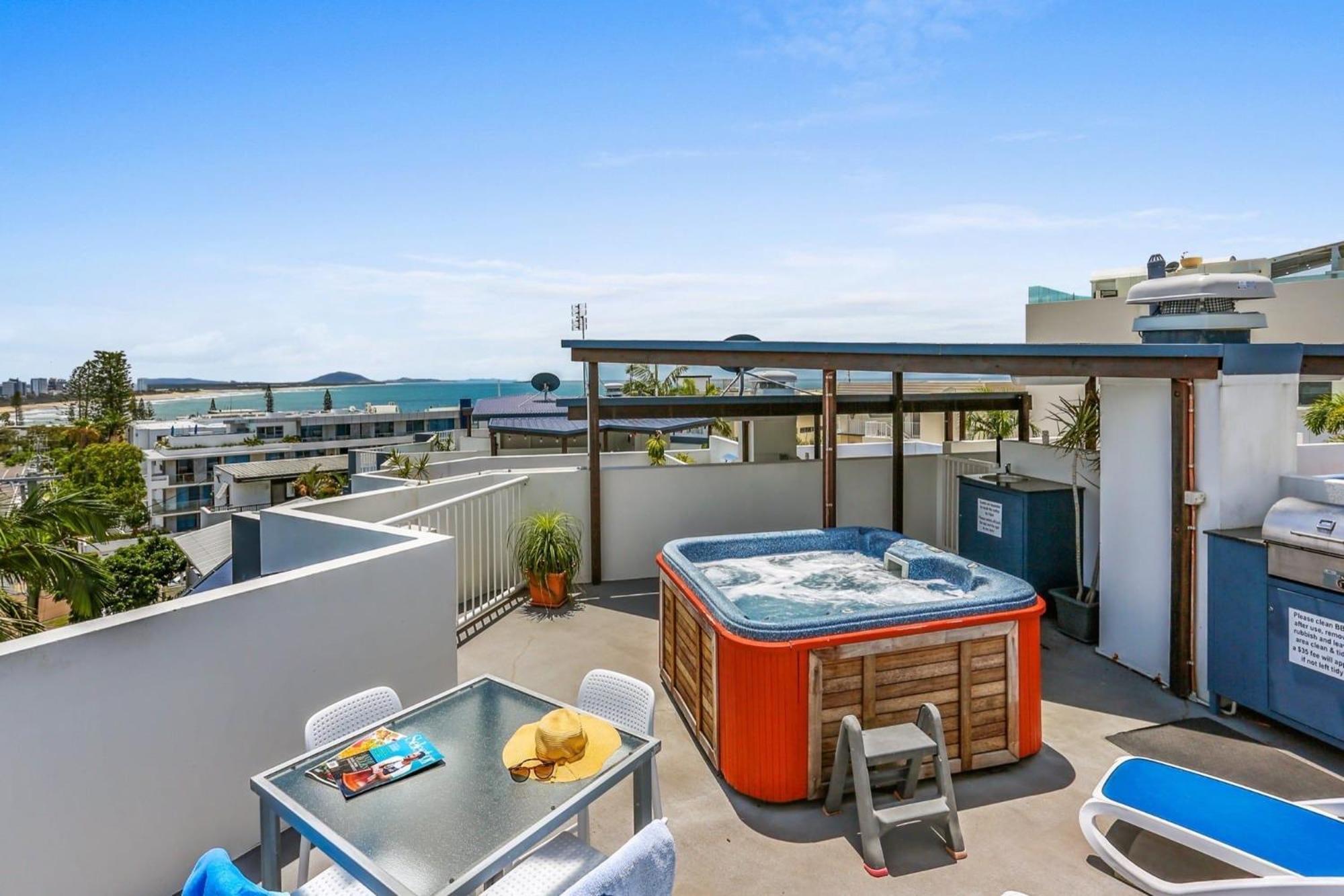 Aparthotel Ocean Vista On Alex Alexandra Headland Exterior foto