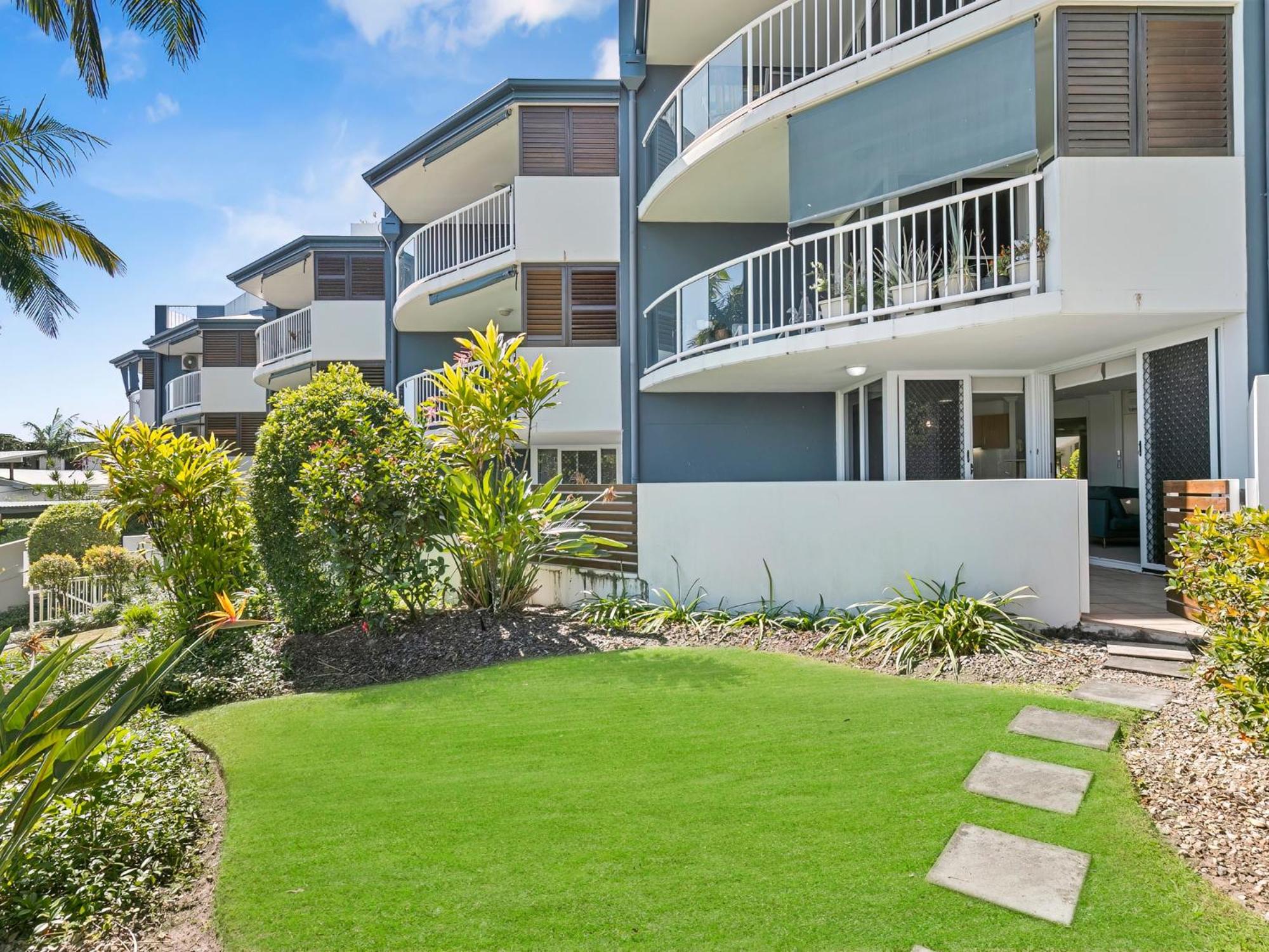 Aparthotel Ocean Vista On Alex Alexandra Headland Exterior foto